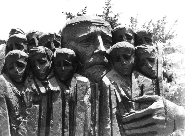 Януш Корчак и его дети
