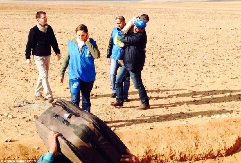 4-летний мальчик в одиночку перешел через пустыню в Сирии" или опять ложь?