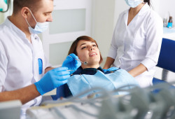 Как обратиться в круглосуточную стоматологию?
