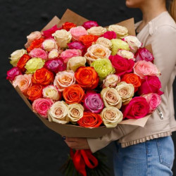 Какой букет цветов заказать с доставкой любимой?