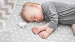 Как научить ребенка засыпать самостоятельно: 5 основных методик