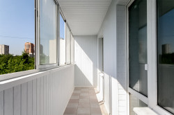 Холодное остекление балкона алюминиевым профилем: особенности  