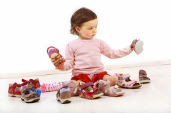Как подобрать обувь для девочек