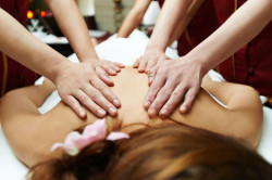Практические рекомендации для получения массажа в четыре руки